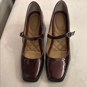Rachel Zoe burgundy patent Mary Jane heels sz 8